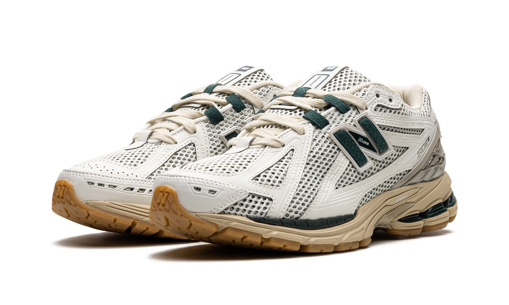 906R "Kith- Black"