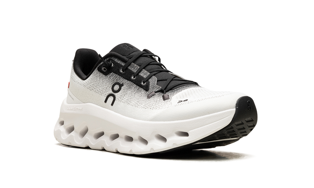 Cloudtilt Black/Ivory