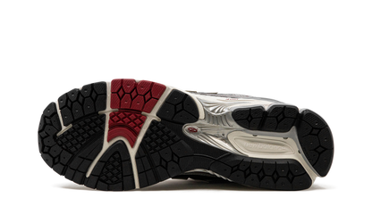 1906R  "Silver / Crimson"